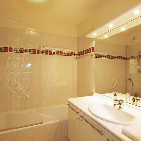 Apartman Appartement 3 Personnes Avec Coin Nuit Avec Terrasse Et Parking Quartier Du Port De Nice